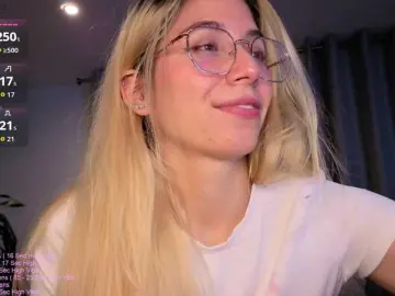 Bongacams Sex Cam of LittleSammy