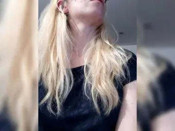 Bongacams Live Sex Cam of LittleSammy