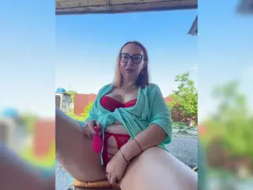 Bongacams Sex Cam of Pink-Lips