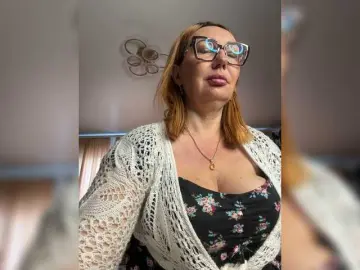 Bongacams Best live sex cam show of Pink-Lips
