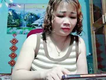 Bongacams Free Porn Cam of Linhanhsex2k