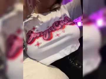 Bongacams Live Sex Cam of EmilyLeah
