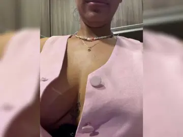 Bongacams Private Sex Chat of EmilyLeah