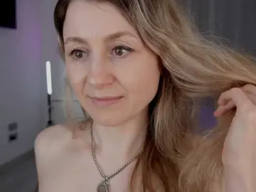 Bongacams Best live sex cam show of MrsMilana