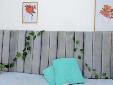 Bongacams Best live sex cam show of mhia-paris