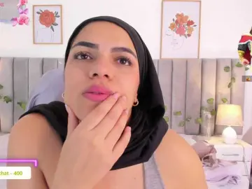 Bongacams Watch Live Sex Cams of mhia-paris