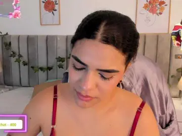 Bongacams Live Sex Cam of mhia-paris