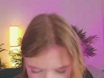 Bongacams Sex Cam of CrazyWine