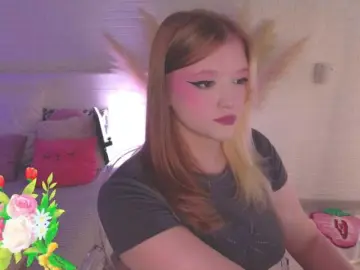 Bongacams Adult Webcam of CrazyWine
