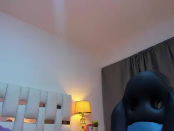 Bongacams Private Sex Chat of NauthyNahomi