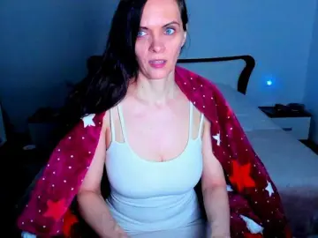 Bongacams Nude Webcam of SexQueen11