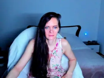 Bongacams Live Porn of SexQueen11