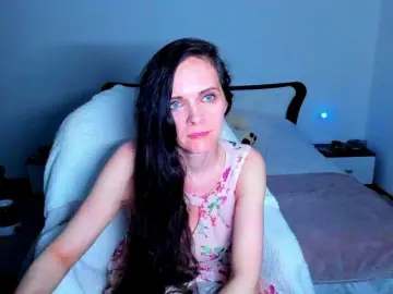 Bongacams Best live sex cam show of SexQueen11