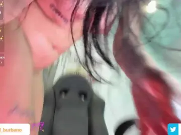 Bongacams Live Sex Cam of crystal-burbano
