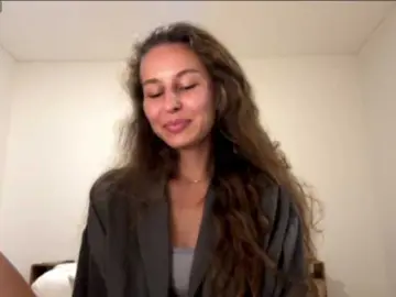 Bongacams Watch Live Sex Cams of PolinaMayner
