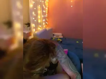 Bongacams Nude Webcam of Neulivimie