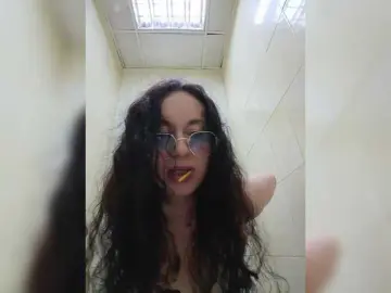 Bongacams Watch Live Sex Cams of Annanas