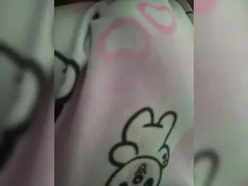 Bongacams Watch Live Sex Cams of LittleToxic