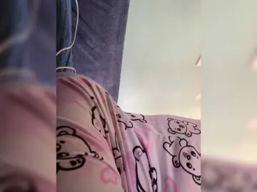 Bongacams Free Live Porn of LittleToxic