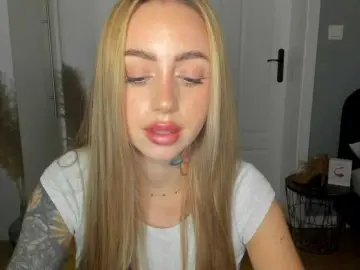 Bongacams Nude Webcam of SEXYcoralie