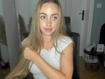 Bongacams Live Sex Cam of SEXYcoralie