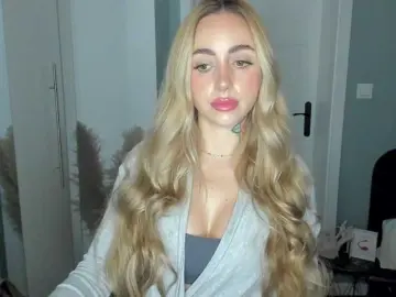 Bongacams Nude Webcam of SEXYcoralie