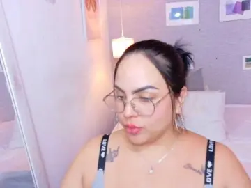Bongacams Live Sex Cam of curvy-sexyvalen
