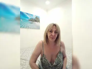 Bongacams Live Sex Cam of mery8poppins