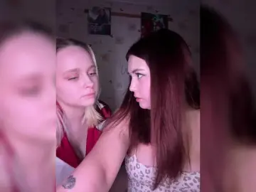 Bongacams Live Sex Cam of BellaAndAlice