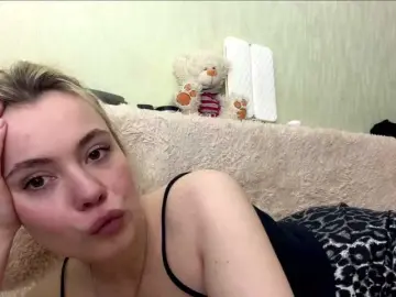 Bongacams Live Sex Cam of myfavoriteroom