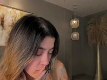 Bongacams Free Porn Cam of EveBenson