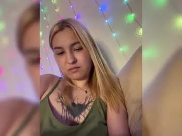 Bongacams Watch Live Sex Cams of 1NIGHT-