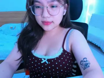 Bongacams Nude Webcam of YanaPeach