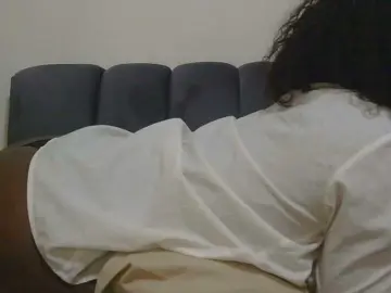 Bongacams Watch Live Sex Cams of sluttylaura