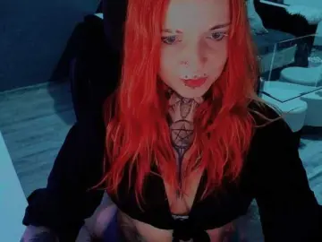 Bongacams Live Porn of LisaModel