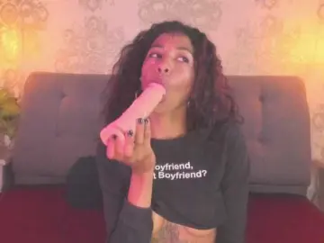 Bongacams Sex Cam of indigovelvet