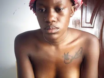 Bongacams Free Porn Cam of Goldenhour-diva