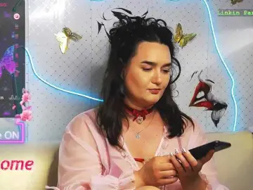 Bongacams Watch Live Sex Cams of WickedButShy