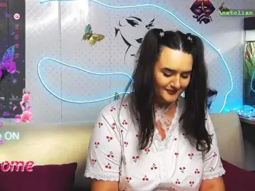 Bongacams Watch Live Sex Cams of WickedButShy