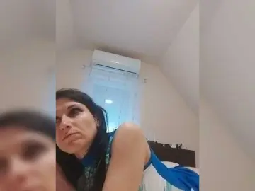 Bongacams Free Porn Cam of SEXYQUEEN55