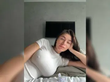Bongacams Nude Webcam of LunaDesire