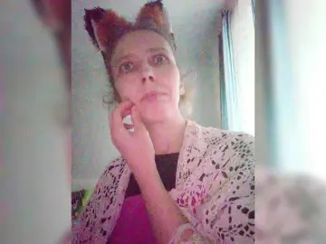 Bongacams Sex Cam of -queen-margo-