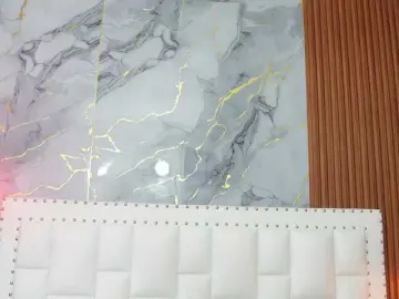 Bongacams Watch Live Sex Cams of daddysneakin