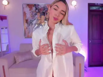 Bongacams Best live sex cam show of MelissaMoore