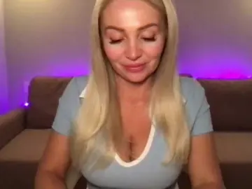 Bongacams Live Sex Cam of chloebelle
