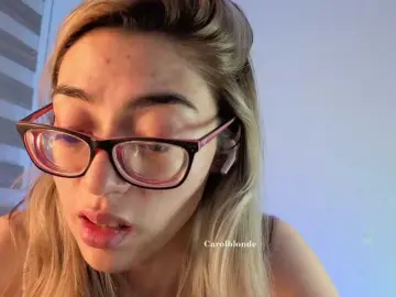 Bongacams Sex Cam of Charlotte-glasses