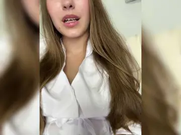 Bongacams Sex Cam of Adelaida1001