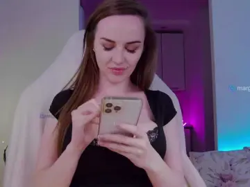 Bongacams Watch Live Sex Cams of SincereLight