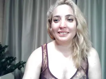 Bongacams Nude Webcam of mariska-kiska