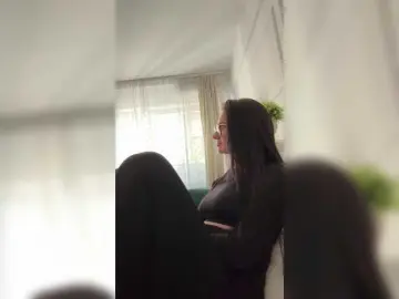 Bongacams Sex Cam of Chiaralovee